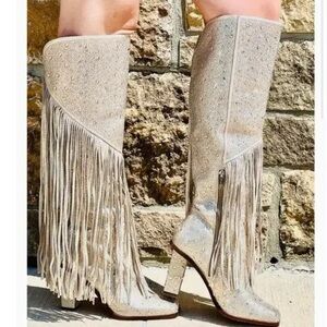 Jessica Simpson Asire2 Champagne Fringed Western Heeled Rhinestone Boots Size 7